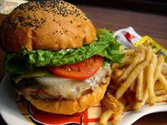如何減少食品安全問題？從生產者、消費者、相關部門三方面分析